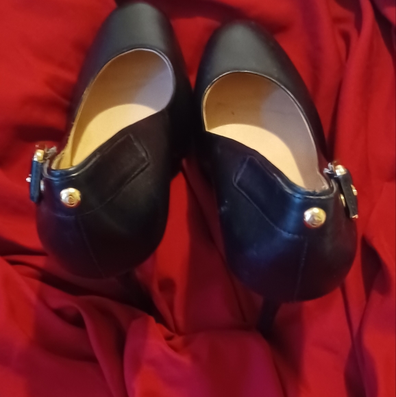 Guess Pumps Sz 10 - Picture 2 of 4
